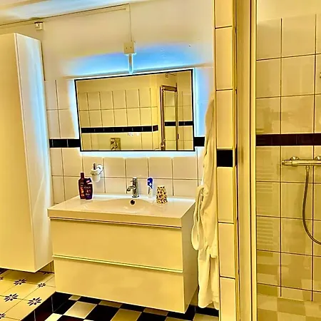 Bed And Breakfast Rotterdam 로테르담