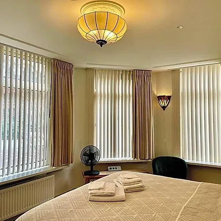 Bed And Breakfast Rotterdam B&B 3*